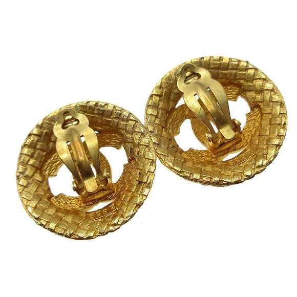 Chanel Quilted Button Earrings Gold Clip-On 29/2889 66523 - Picture 3 of 6